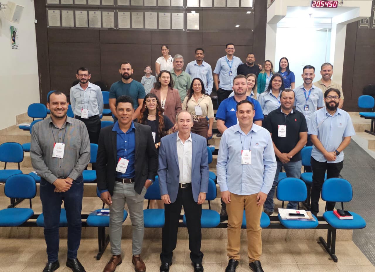 Encontros com a Política fortalece a democracia nas cidades da região.