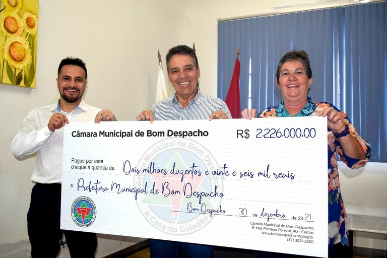 EXTRATO DE DISPENSA DE LICITAÇÃO. — Câmara Municipal de Bom Despacho