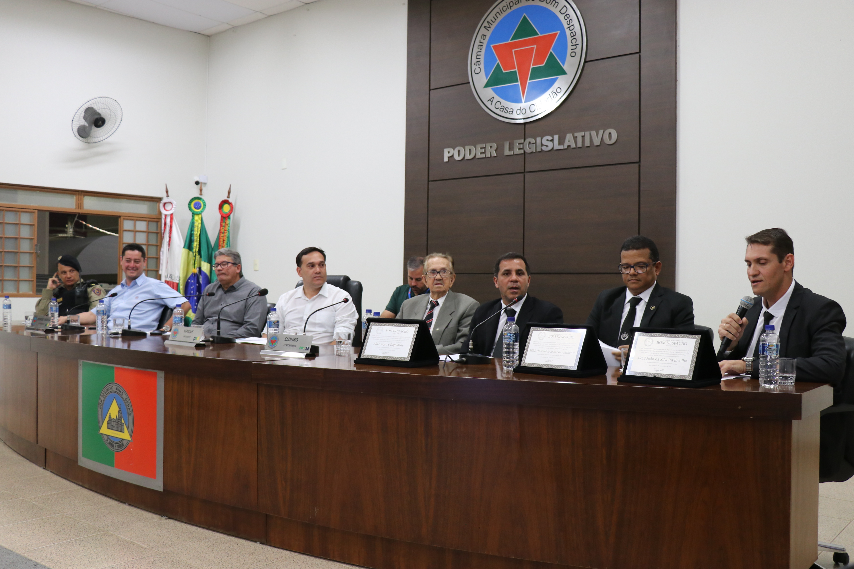 Justiça, ética e solidariedade em destaque no Legislativo.