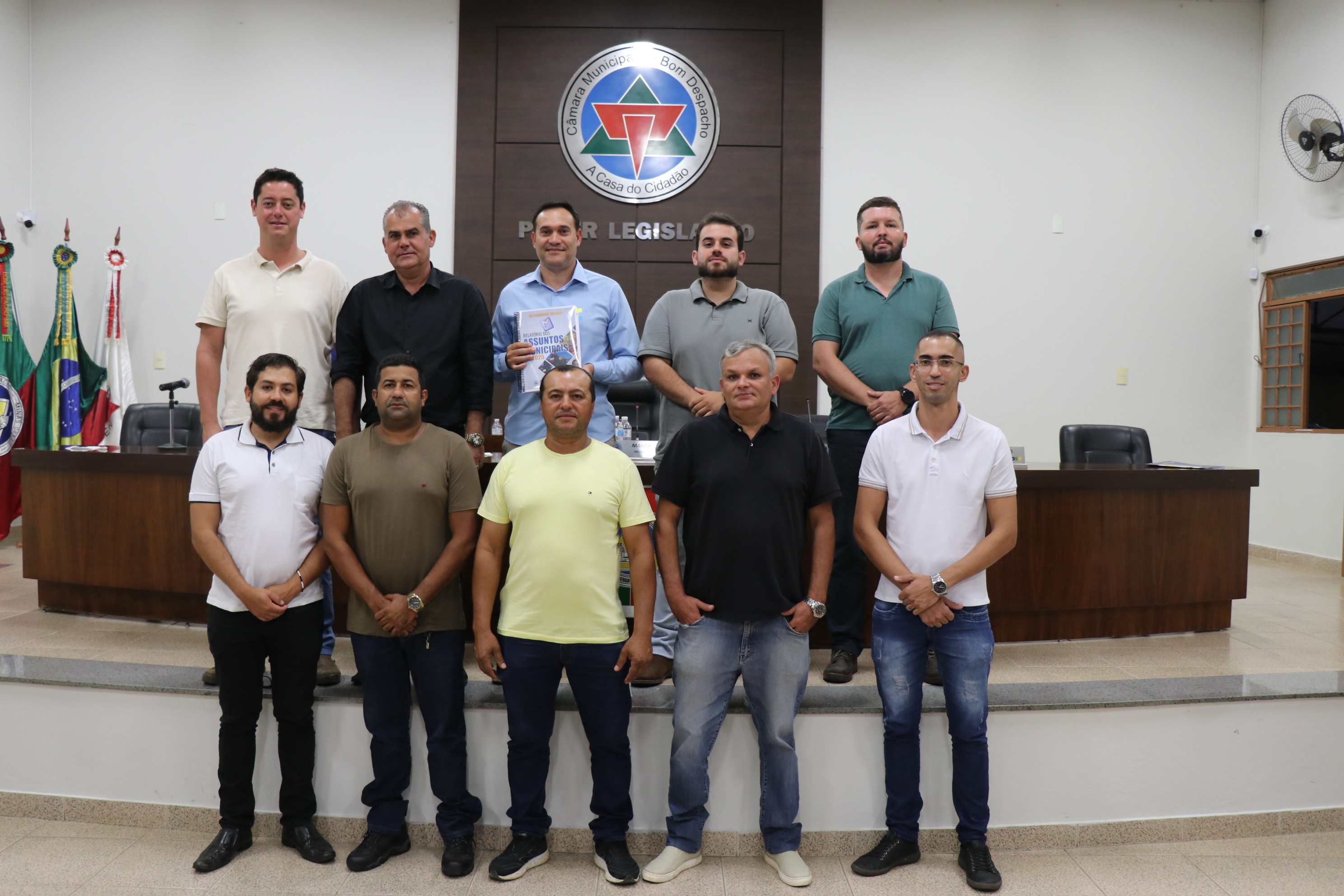  Prefeito detalha em Sessão Especial projetos e desafios da gestão municipal.